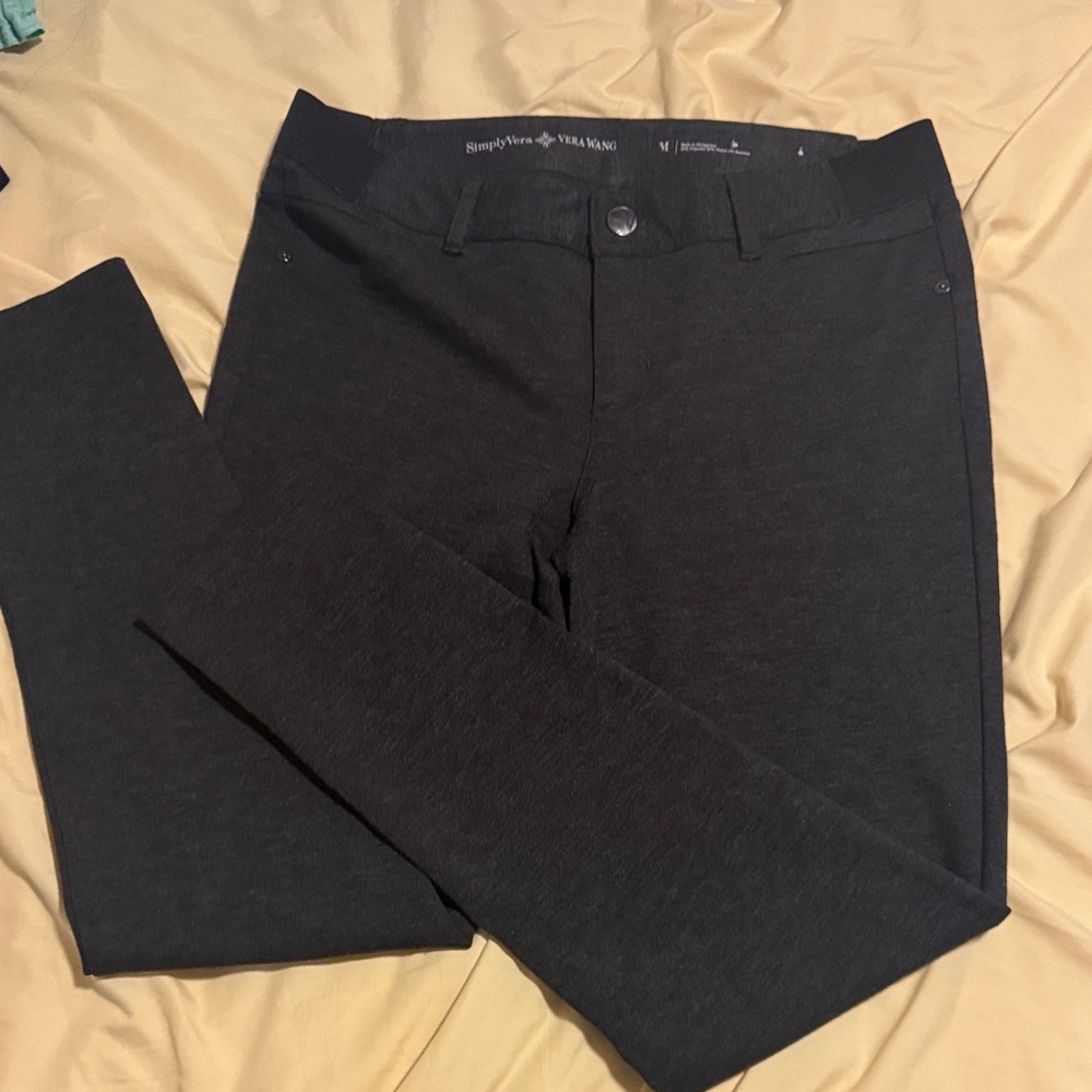 Vera Wang Black Ankle Pants